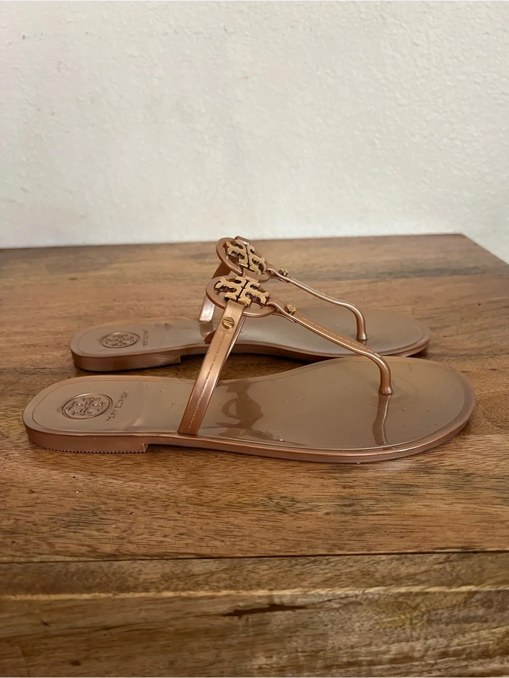 EUC Tory Burch Mini Miller Flat Thong Jelly Sandals Rose Gold Size 7 M